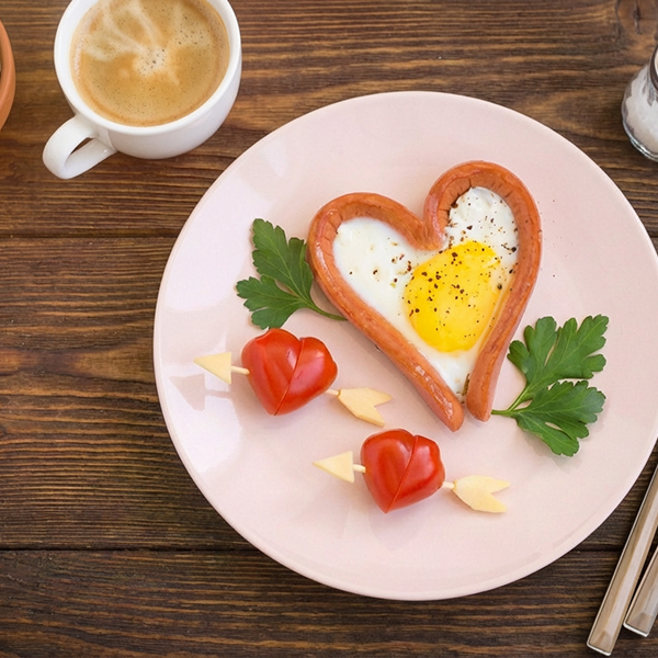 Corazón-de-salchicha-y-Huevo