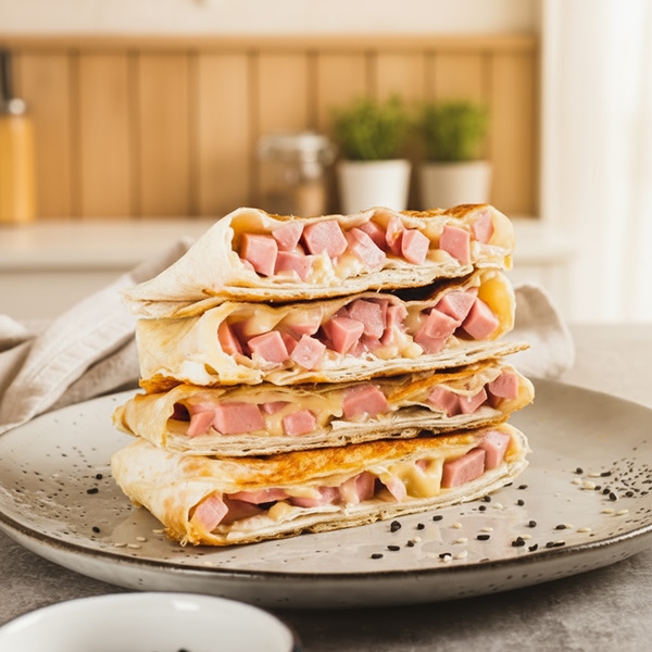 Crepes de salchicha y queso