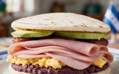 Burrita_hondureña_con_jamón
