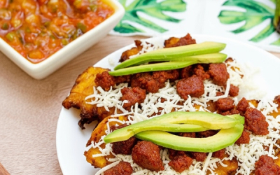 Tostones rellenos de chorizo